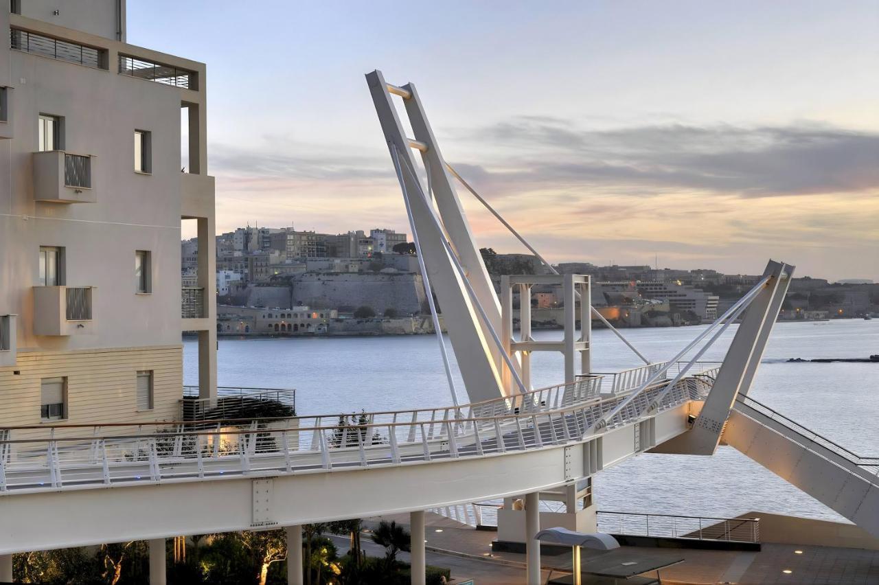 Modern Family Holiday Retreat In Gzira スリーマ エクステリア 写真