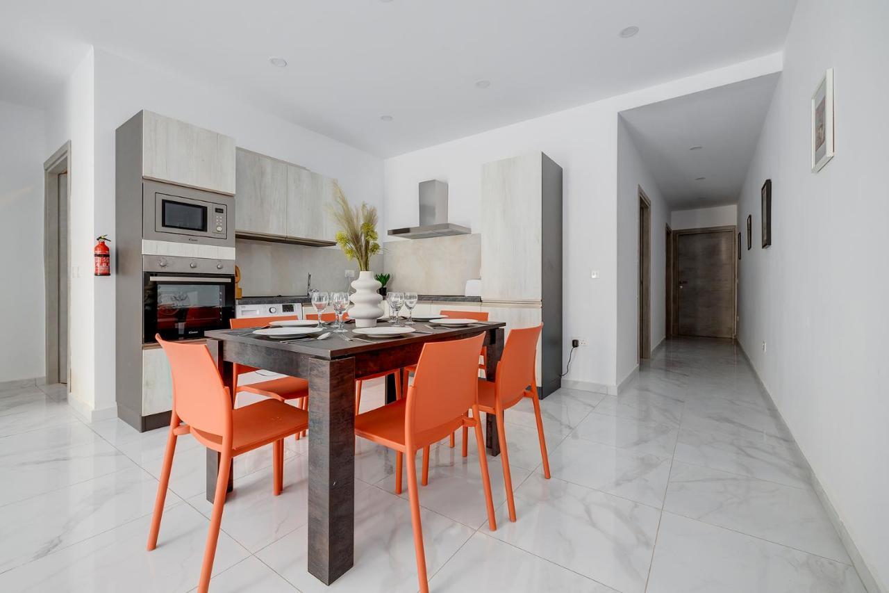 Modern Family Holiday Retreat In Gzira スリーマ エクステリア 写真