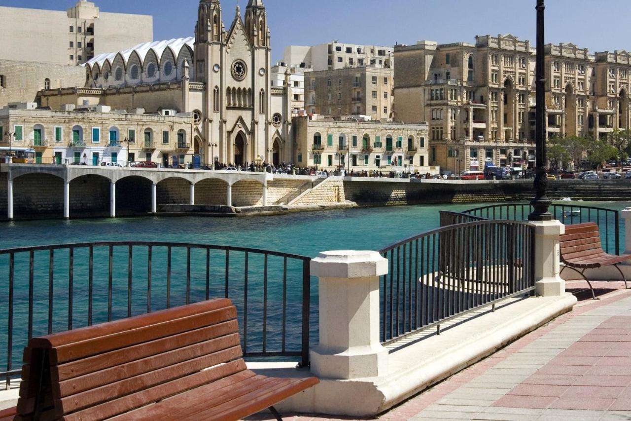 Modern Family Holiday Retreat In Gzira スリーマ エクステリア 写真
